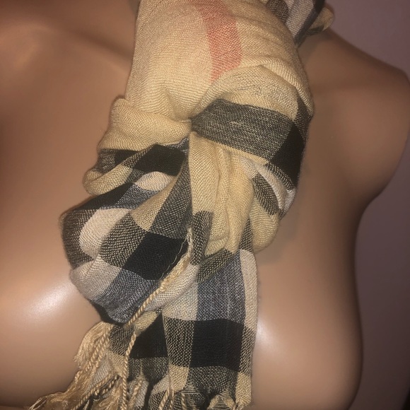 Simple Scarf - Picture 2 of 2